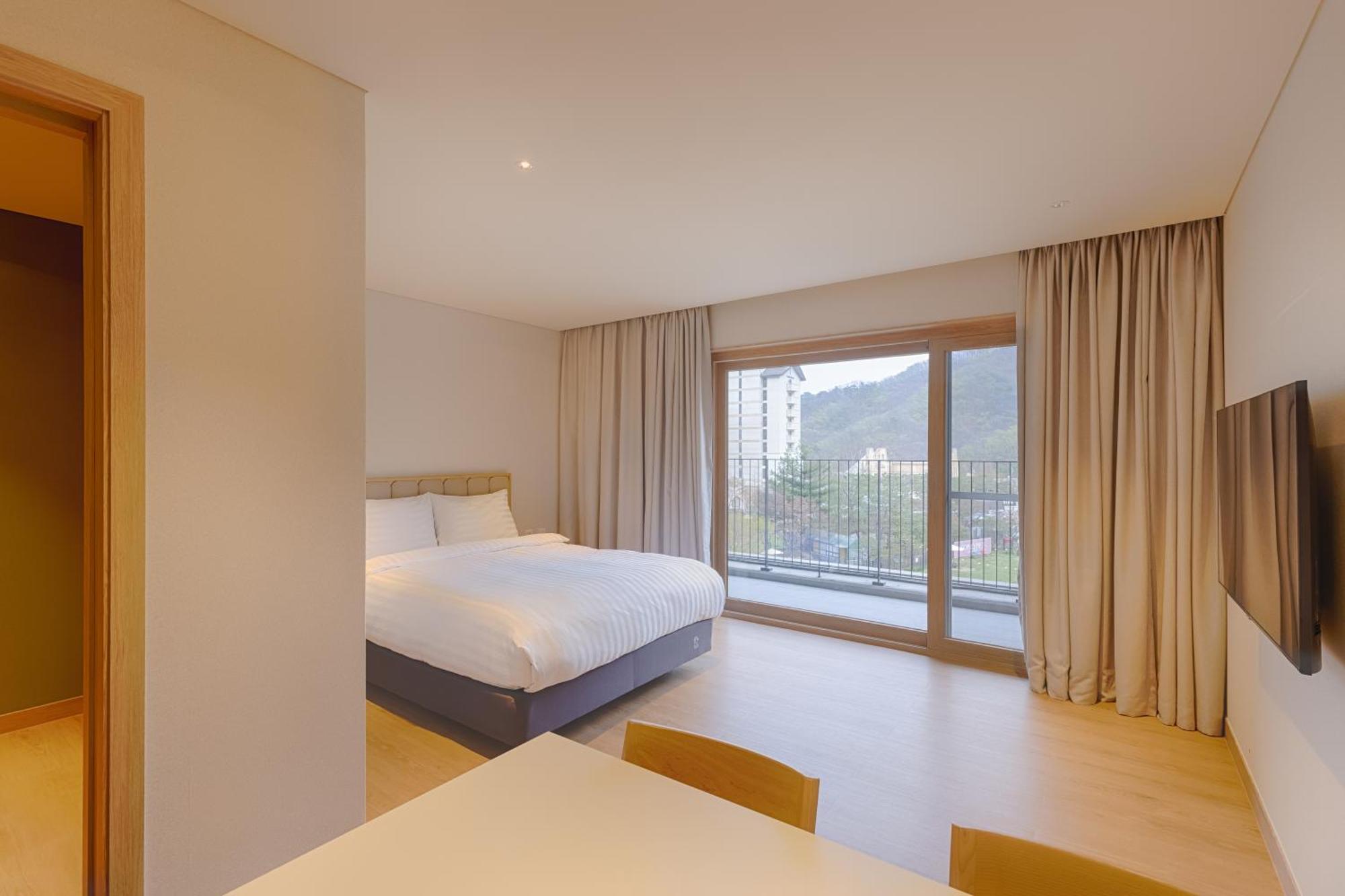 Sono Calm Vivaldipark Hotel Hongcheon Ngoại thất bức ảnh